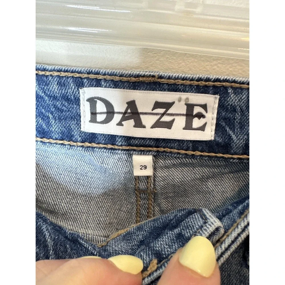 DAZE Tough Love Jeans Womens 29‎ Light Wash High Rise Straight Distressed Denim